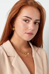 Verižica Good life z rožo - zlata barva - HeyGirl.si