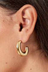 Srebrni elegantni uhani v obliki polmeseca