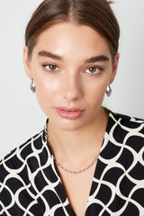 Uhani v obliki romba v srebrni barvi