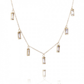 Verižica s kvadratnimi kamenčki, zlata barva - HeyGirl.si